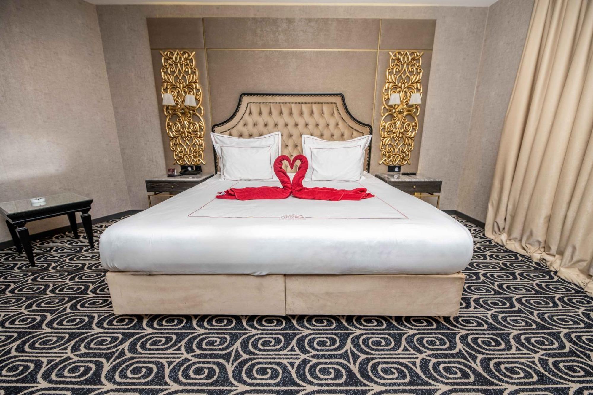 Grand Opera Hotel & Casino & Spa Girne Dış mekan fotoğraf